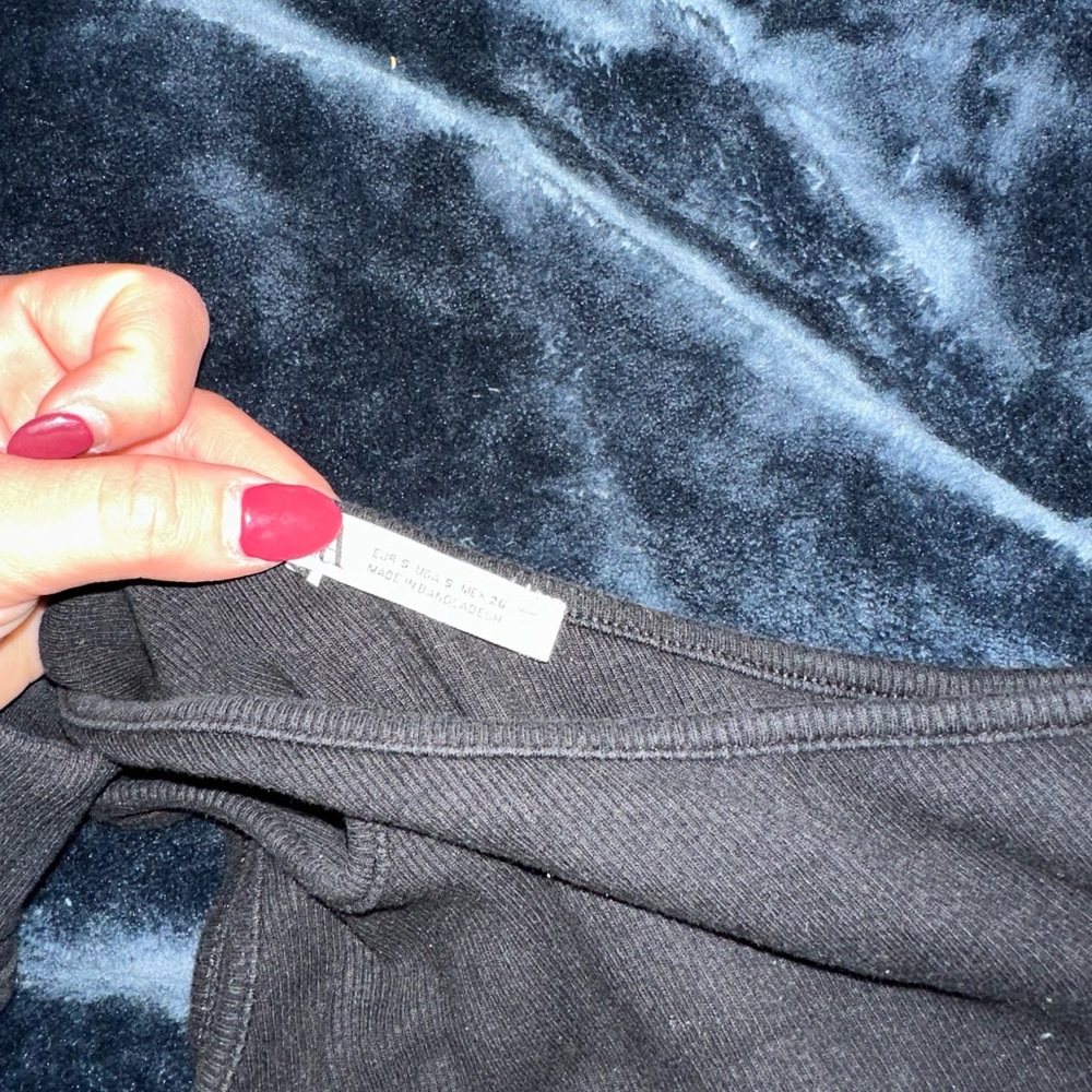 Black Ribbed One-Shoulder Top - Picture 2 of 2